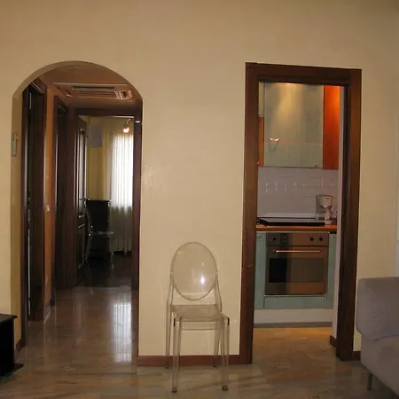 Appartement Piazza Napoli Milan